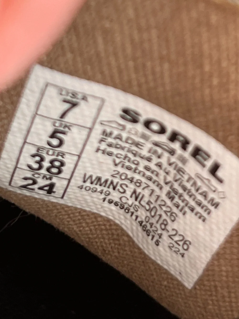 NWT Sorel Emelie III Waterproof Chelsea Boots Tan Suede Size 7
